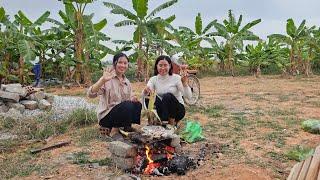 Dung visited Nahu monkey family.