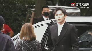 [Fancam] 20210612 Zhang Zhehan Weibo Movie Night Arrival + Red Carpet 张哲瀚微博电影夜红毯