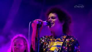 Arcade Fire - Sprawl II (Mountains Beyond Mountains) - Live @ Glastonbury