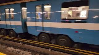 Metro ride with @Technet9090  on the Yellow Line of the Montreal Metro 🟡