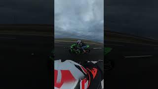 Honda CBR1000RR-R Fireblade SP vs Kawasaki ninja ZX10r