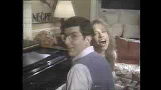 Carly Simon "Nobody Does It Better" with Marvin Hamlisch