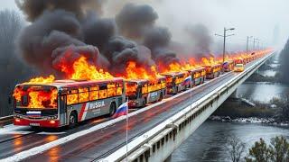 2 MINUTES AGO! Ukraine bombed 80 Russian buses supplying ammunition to the city of Bhacmut