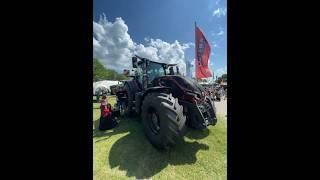 Valtra Tractor