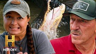 Swamp People: DEVASTATING Hurricane Threatens Gator Hunters (Season 16)