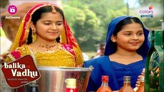 Phooli को हाट ले गई Anandi | Balika Vadhu