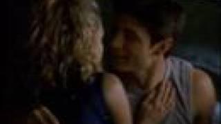 One Tree Hill - Nathan & Peyton Kissing