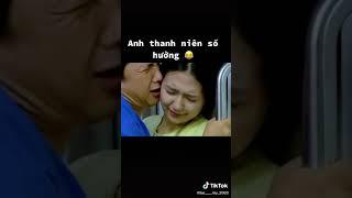 Capture girl to kiss on bus