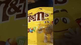 Peanut M&M'S Chocolate yummy #asrmvideo #satisfying #soundeffects #yummy #chocolatelovers #asrm