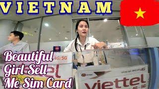 Vietnamese Girl Sell Me Sim Card. #vietnam#travel