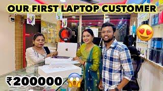 MJ Tech World ka First Laptop (MacBook Pro) Sell hua 