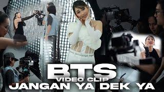 IVAN GUNAWAN NGOMEL BAJU AYU TING TING KEKECILAN SAAT SHOOTING VIDEO CLIP "JANGAN YA DEK"!!!!