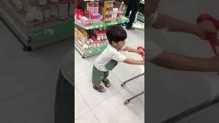 Kids Fun Shopping Shorts #shorts #shortvideos #shortsvideo #shortsfeed #kidsvideo #kidsshorts #kids