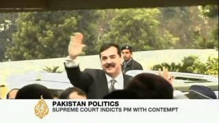 Pakistani PM Gilani denies contempt charge