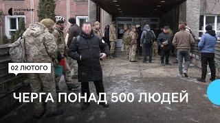 Військовослужбовець про медкомісію: черга понад 500 людей, а запису немає