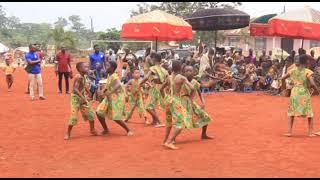 Half Ghanaian - half Chinese Baby wins ''kete choreography'' dance battle in front of Bantamahene