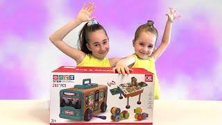 Leina and Lina opening Gear Toys for Kids | 258Pcs Interlocking Construction Toys