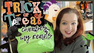 Trick or Treating to find my next read! | Halloween Reading Vlog