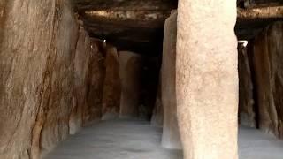 How is inside Menga Dolmen ?
