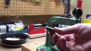 Using the Lee Universal Neck Expanding Die