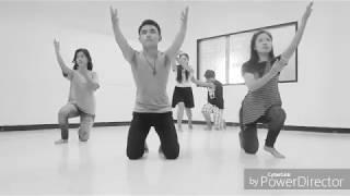 Contemporary dance to song Anak (child)