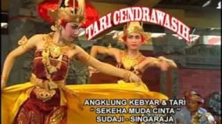 Sangat Disenangi Angklung Kebyar - Tari Cendrawasih