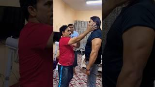 Is it a hand or a hammer?#justact#indian #viral #youtube #comedy #justforfun #saudi