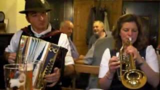 De Gamserl schwarz und braun live im Bräustüberl Maisach - Steirische Harmonika