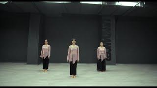 Classical Chinese Dance Traditional and Cultural【Spring in March 春三月】| By Adult Beginner Class