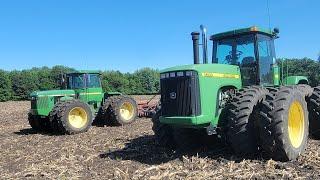 Playing Musical Tractors...80's And 90's John Deere's In The Field