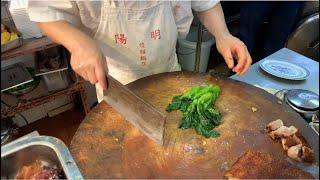 Hong Kong Food Lunch Boxes of Chopped BBQ Pork Roasted Pig & Chickens