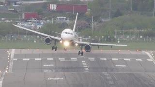 Awkward crosswind landings - AMAZING!!!