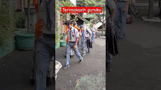 Terima kasih guruku. Karenamu aku berharga #youtubeshorts #guru #siswa #sekolah