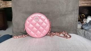 Chanel Round Clutch Bag with Chain 19s iridescent pink review and what fits 香奈儿 春夏新款 圆饼包 测评和我的包包里有什么