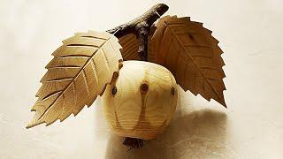 Tutorial how to make curved leaves if you're not a carver. Simple method.