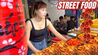 Must Try! Ho Chi Minh Street Food and Night Market // Vietnam Street Food tour 