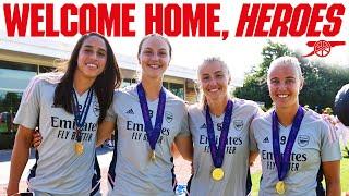 Welcome home, heroes! | Beth Mead, Leah Williamson, Lotte Wubben-Moy, & Rafaelle Souza return!