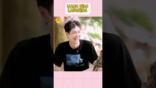 Wang Yibo laughs so loud with his brothers