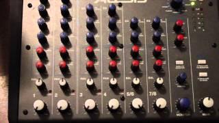 How to use a basic Audio Mixer