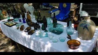 Buying and Selling at the Shupp's Grove Pa Bottle Show.  Picking Antiques for Profit