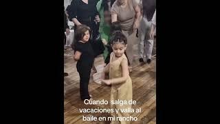 Que Bonita niña, Que bien baila La Niña#quebonitobaila#nina #baila #disfrutandoelmomento