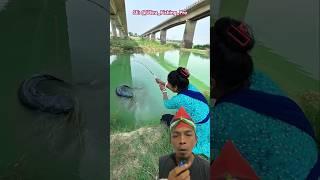 DAPAT IKAN BESAR DENGAN UMPAN SNACK #fishing #indianladyhookfishing #fish #fishingvideo  #vlog