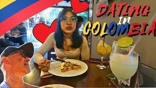 DATE WITH COLOMBIAN GIRL | JARDIN BOTANICO Botanical Garden in Medellin, CO  • 082