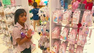 আজ ডোনা আবার শপিং করলো। Dona r Shopping