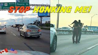 COUPLE BLOCK HIGHWAY TO TAKE SELFIES