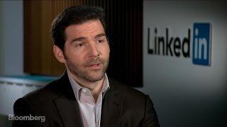 LinkedIn CEO Expects Integration With Microsoft Outlook, Windows