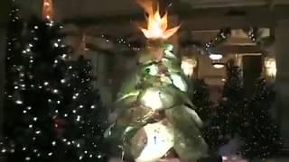 Tom Holdman Studios Glass Christmas Tree Synchronized to Carol of the Bells