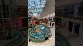 This Mall is HUGE!