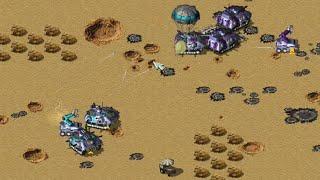 Epic Red Alert 2 Multiplayer Showdown: Battle Fortress Madness on Oil in Center Map!