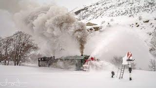 Dampfbahn Furka Bergstrecke, mit der Dampfschneeschleuder R12       Steam Train Rotary Snow Plow